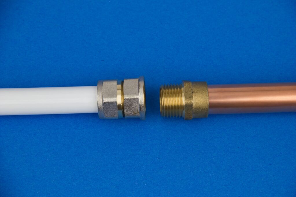 The installation made of pex pipe and copper pipe